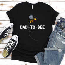 Load image into Gallery viewer, Men&#39;s Dad to Be Gift Soon to be Daddy for New Fathers Day T-Shirt
