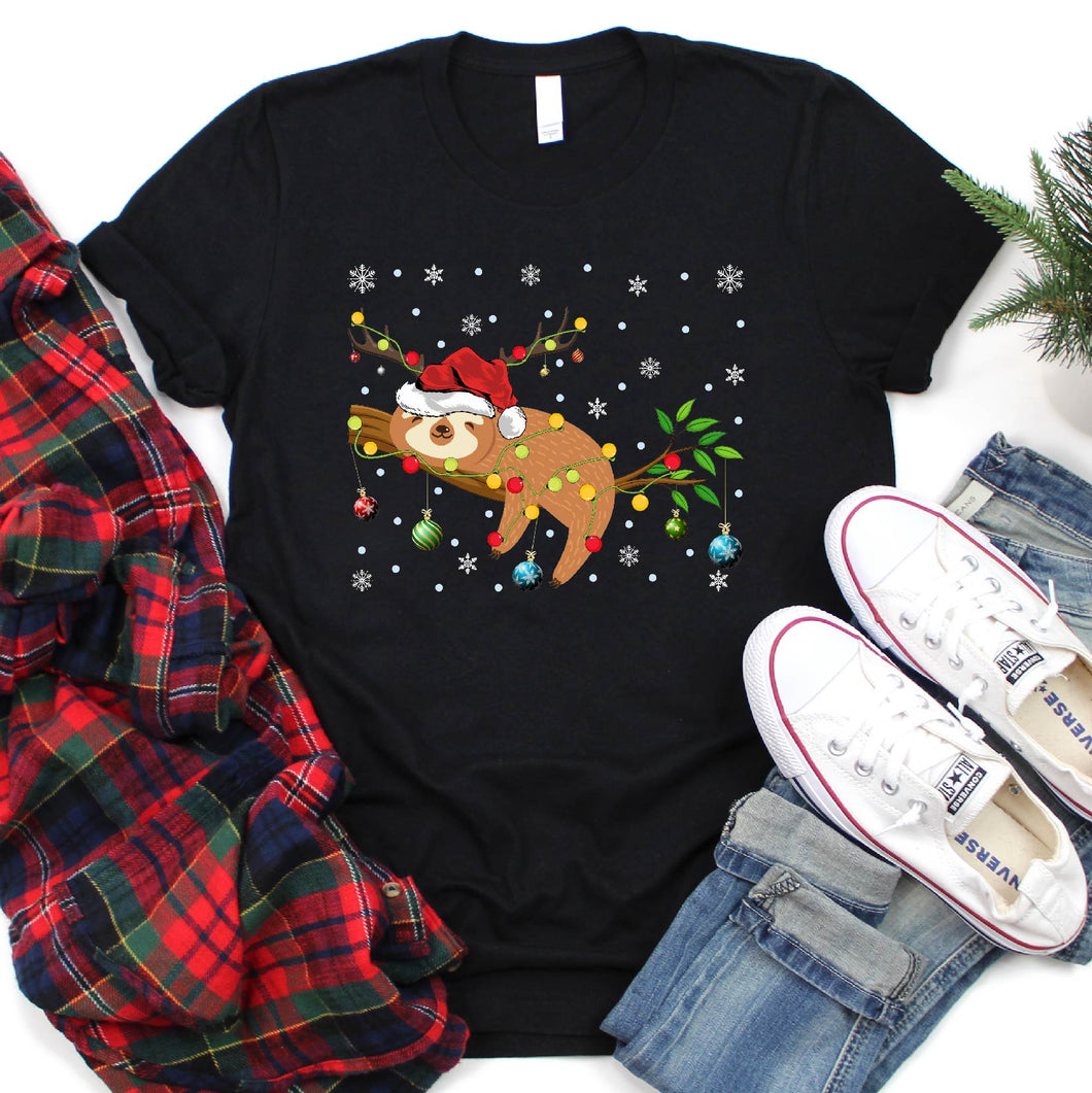 Sloth Animals Lover Xmas Lights Santa Hat Sloth Christmas T-Shirt