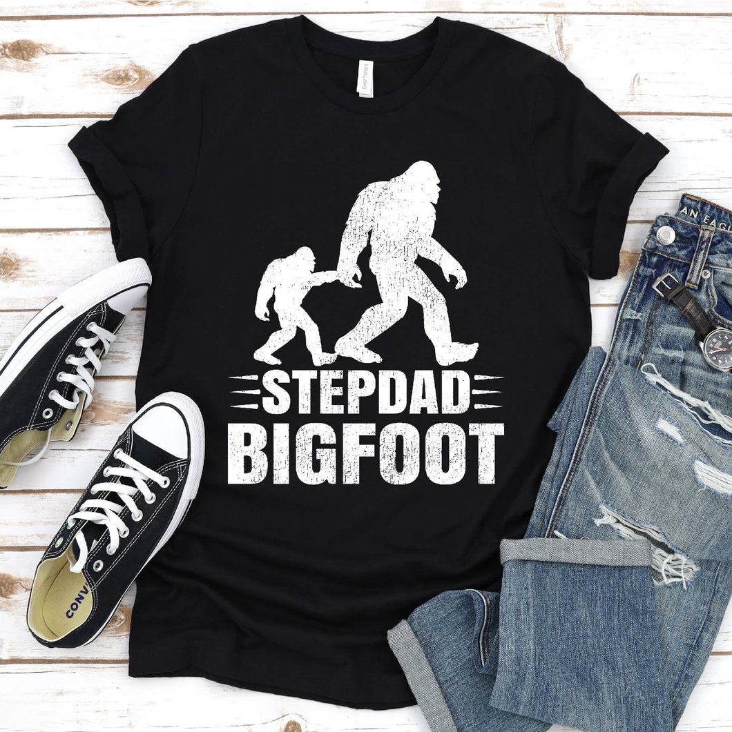 Stepdad Bigfoot Shirt Stepdad Bigfoot Father's Day T-shirt