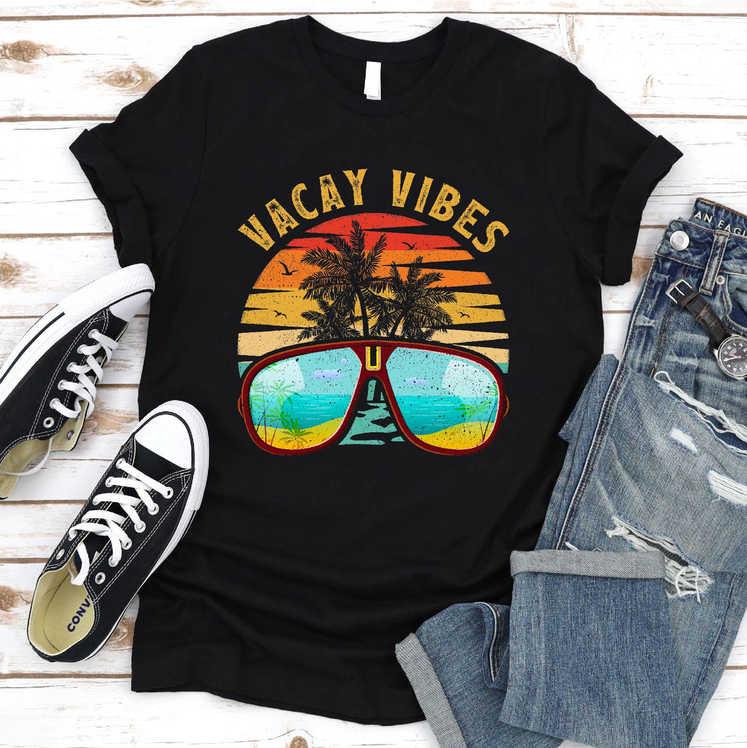 Vacay Vibes Retro Beach Vacation Summer Quote Gift T-Shirt